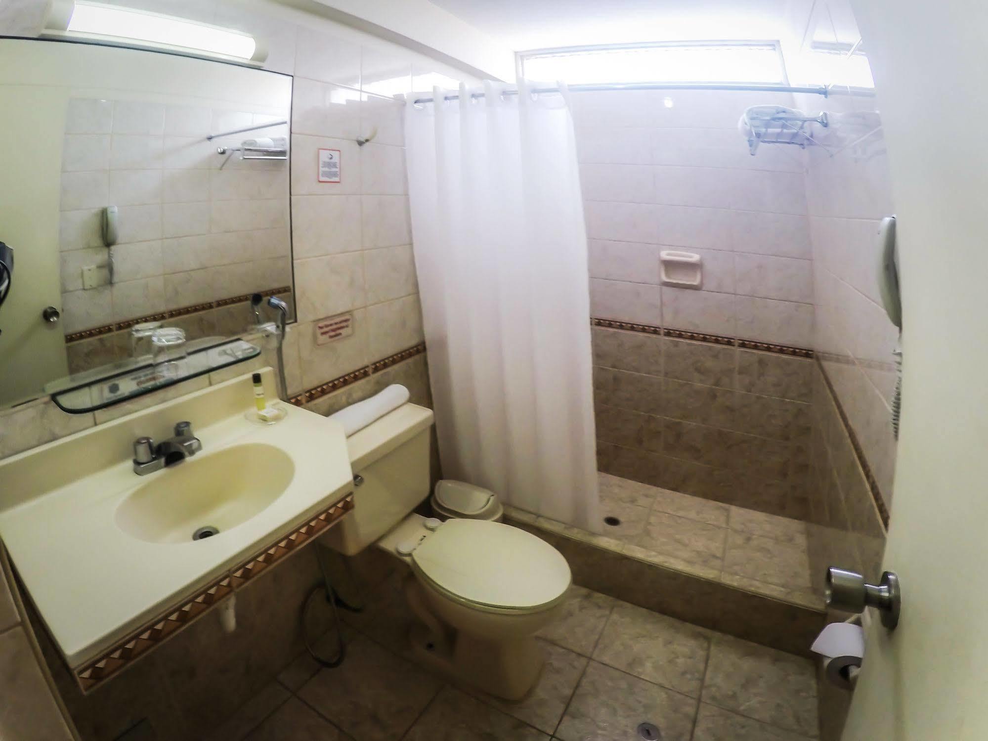 Intiotel Чиклайо Экстерьер фото